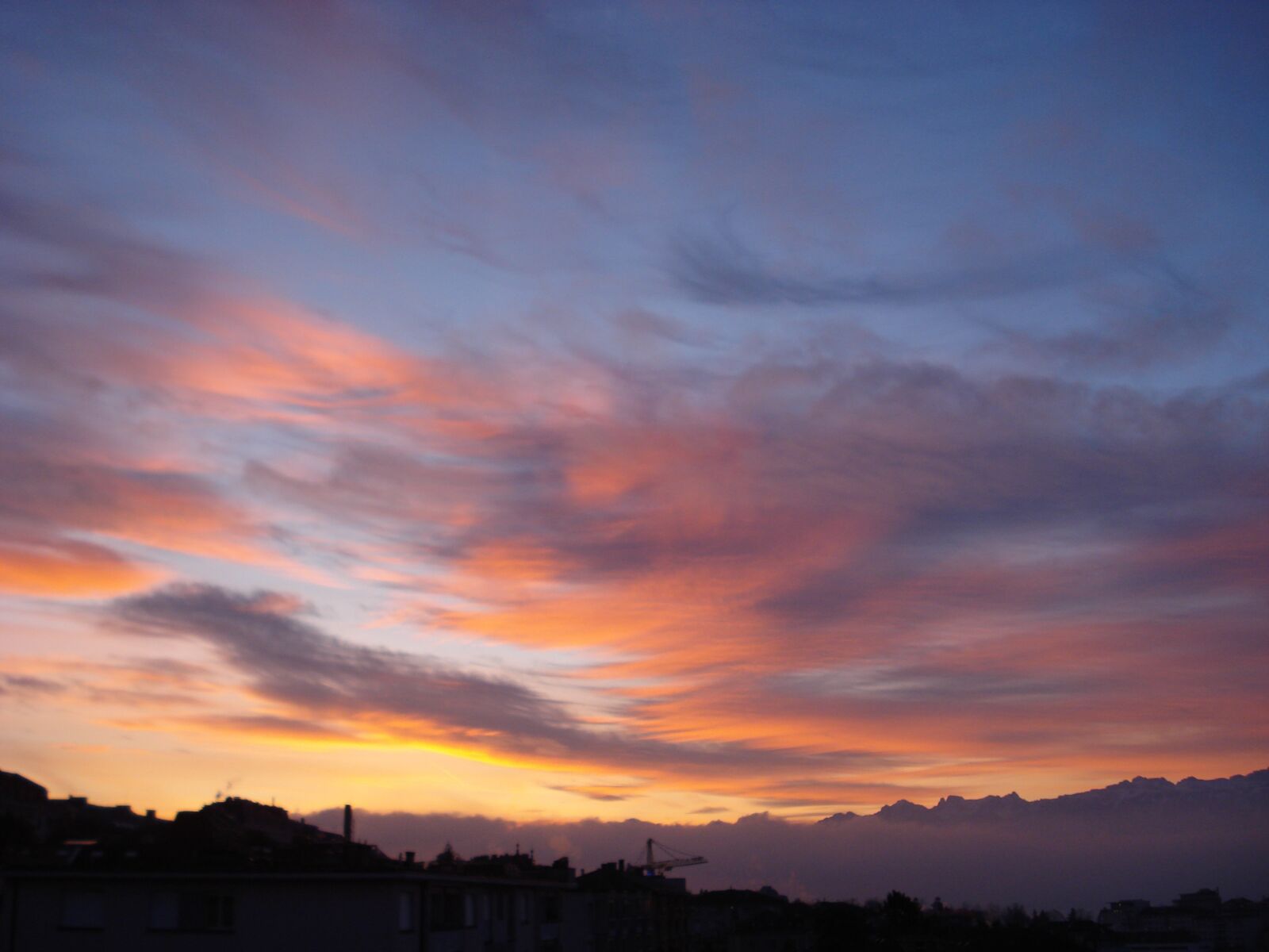Sony DSC-W55 sample photo. Sunrise, dawn, sky photography