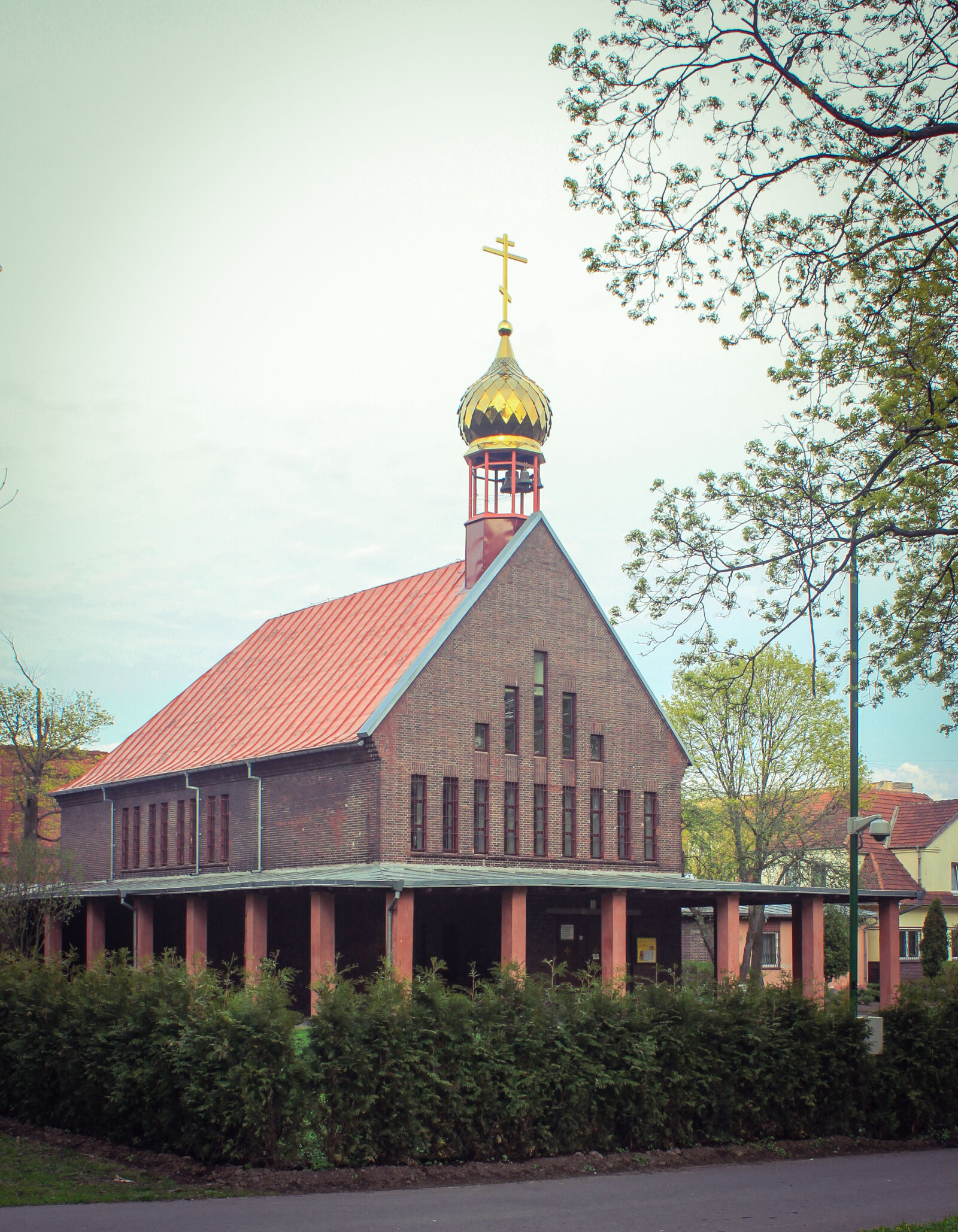 Canon EOS 500D (EOS Rebel T1i / EOS Kiss X3) sample photo. Architecture, bilding, christ, church photography