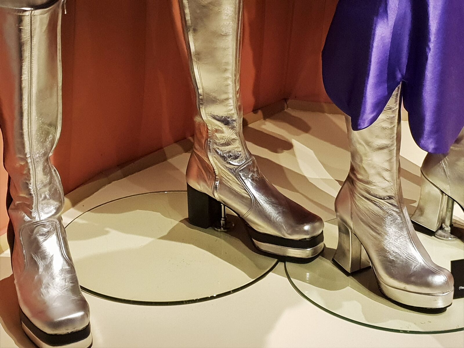 Samsung Galaxy S9 sample photo. Shoes, golden, abba photography