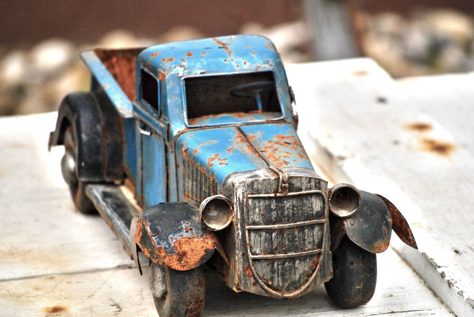 Nikon D200 sample photo. Toy, car, antique photography