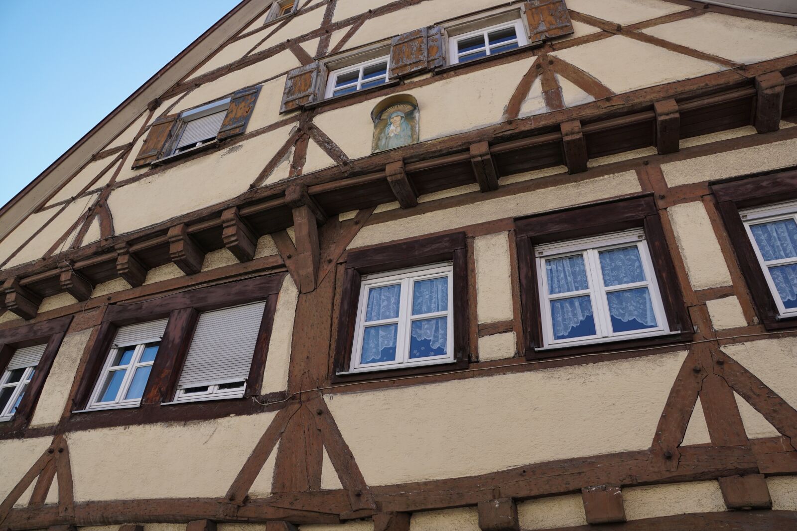 Sony DT 16-50mm F2.8 SSM sample photo. Quantities, fachwerkhaus, road photography