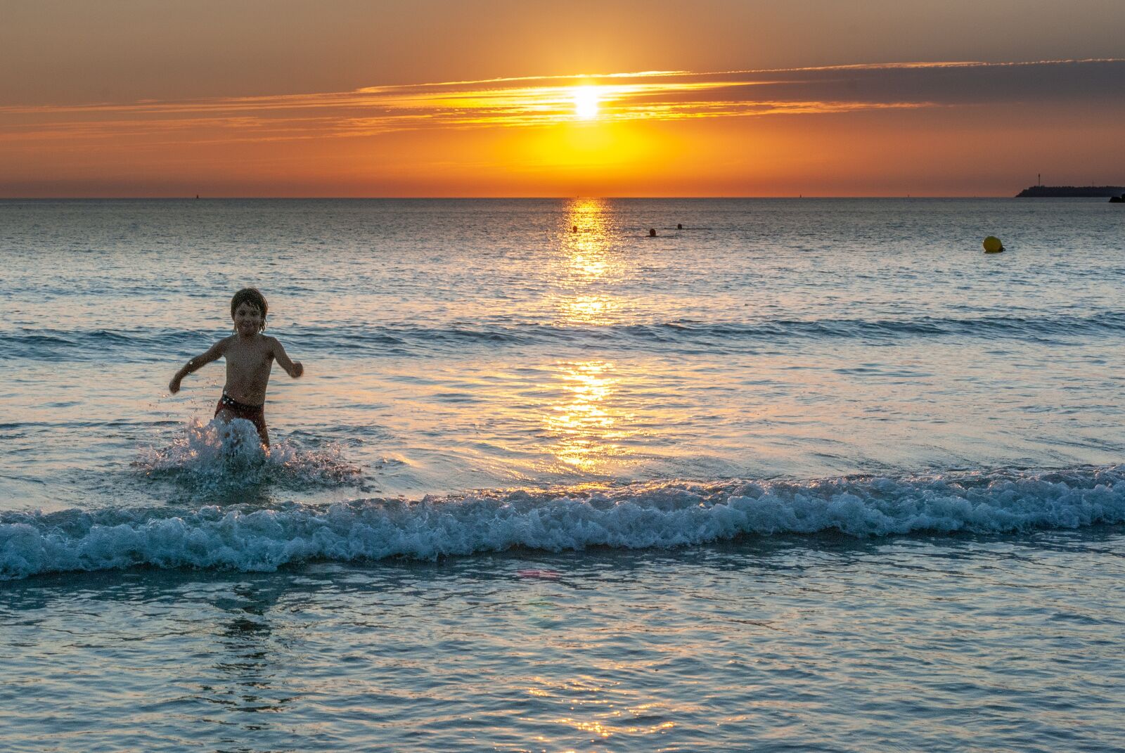 Nikon D80 sample photo. Beach, silhouette, shadow photography
