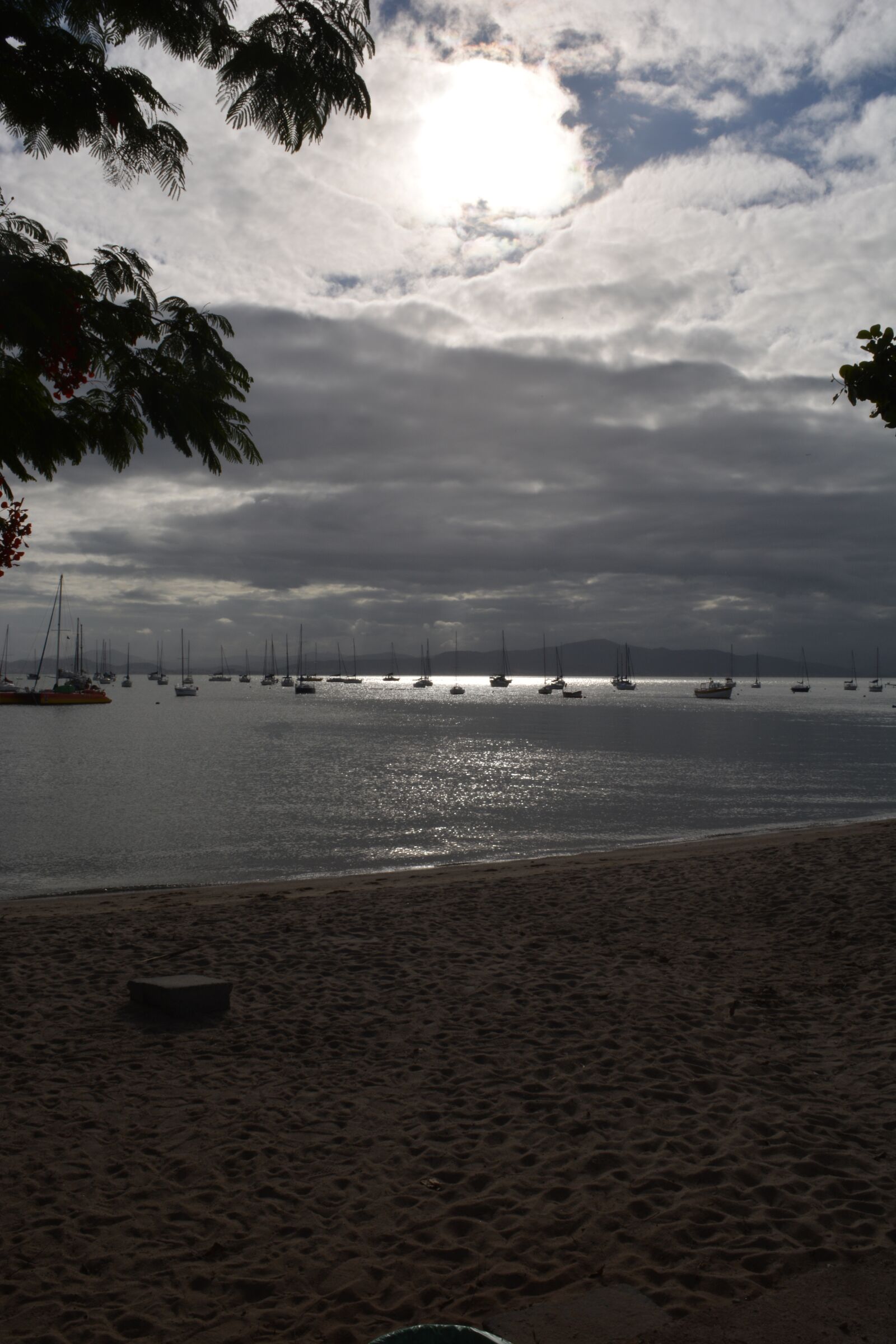 Nikon D5200 sample photo. Beach, boats, florianópolis photography