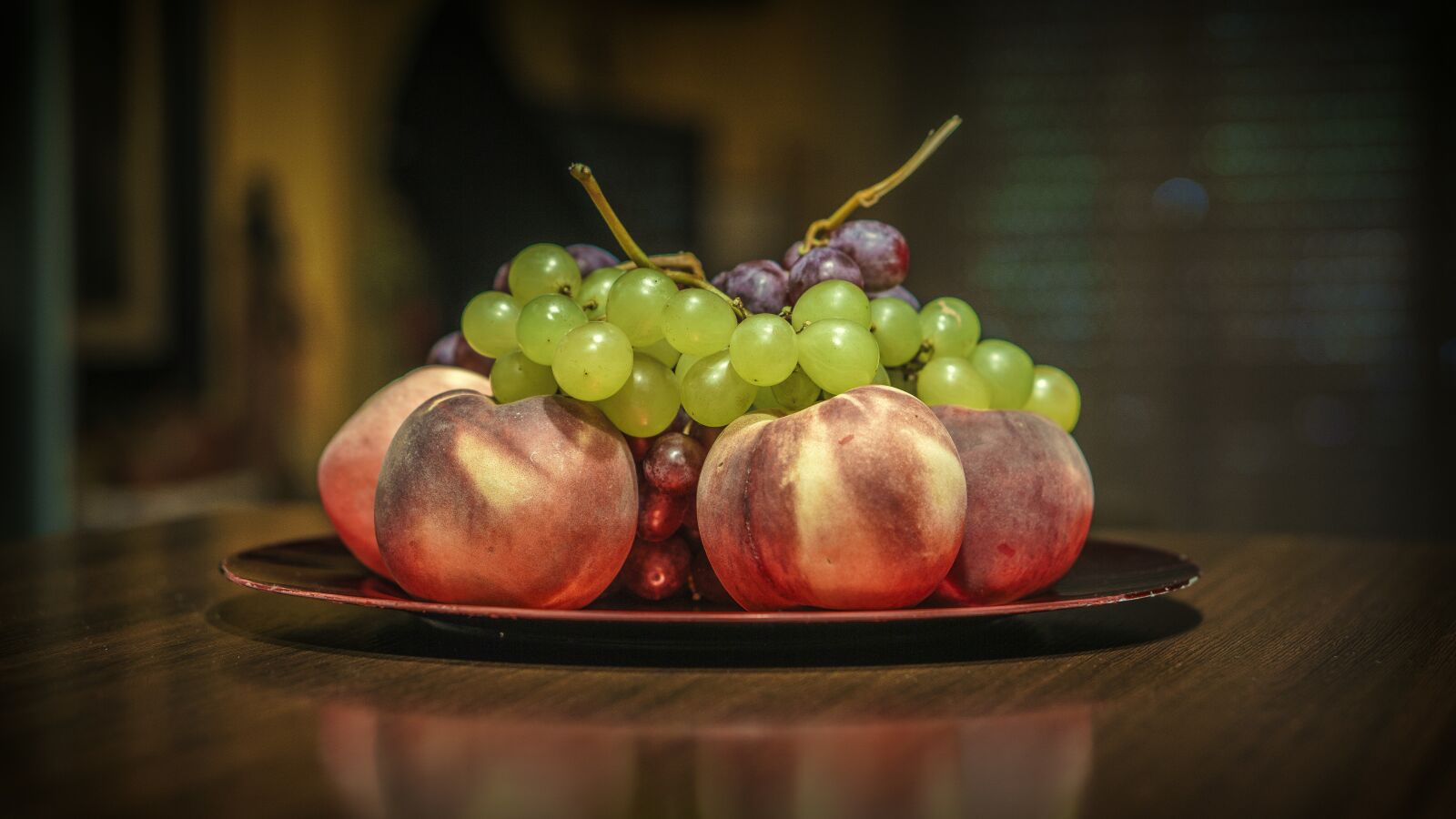 Sony a6000 sample photo. Peaches, grape, fresh photography