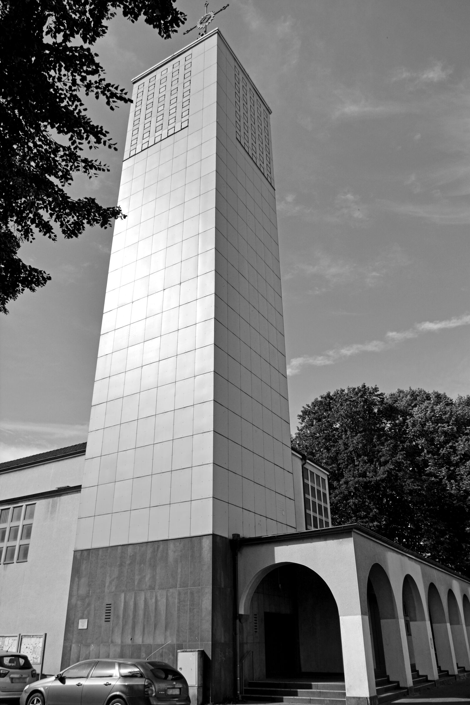 Nikon D5200 sample photo. Bauhaus, church, architecture photography