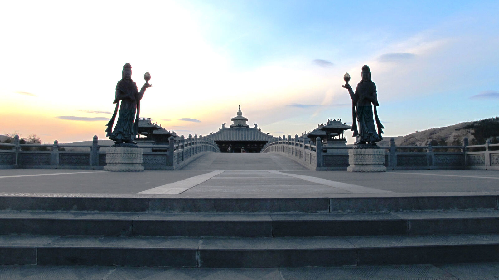 Canon PowerShot G12 sample photo. China, chinese, goddess, guanyin photography