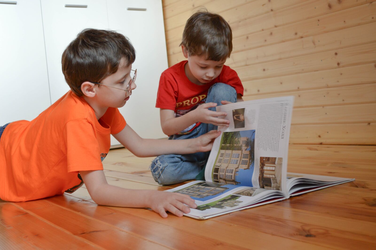 Nikon D3200 sample photo. Kids, book, home schooling photography