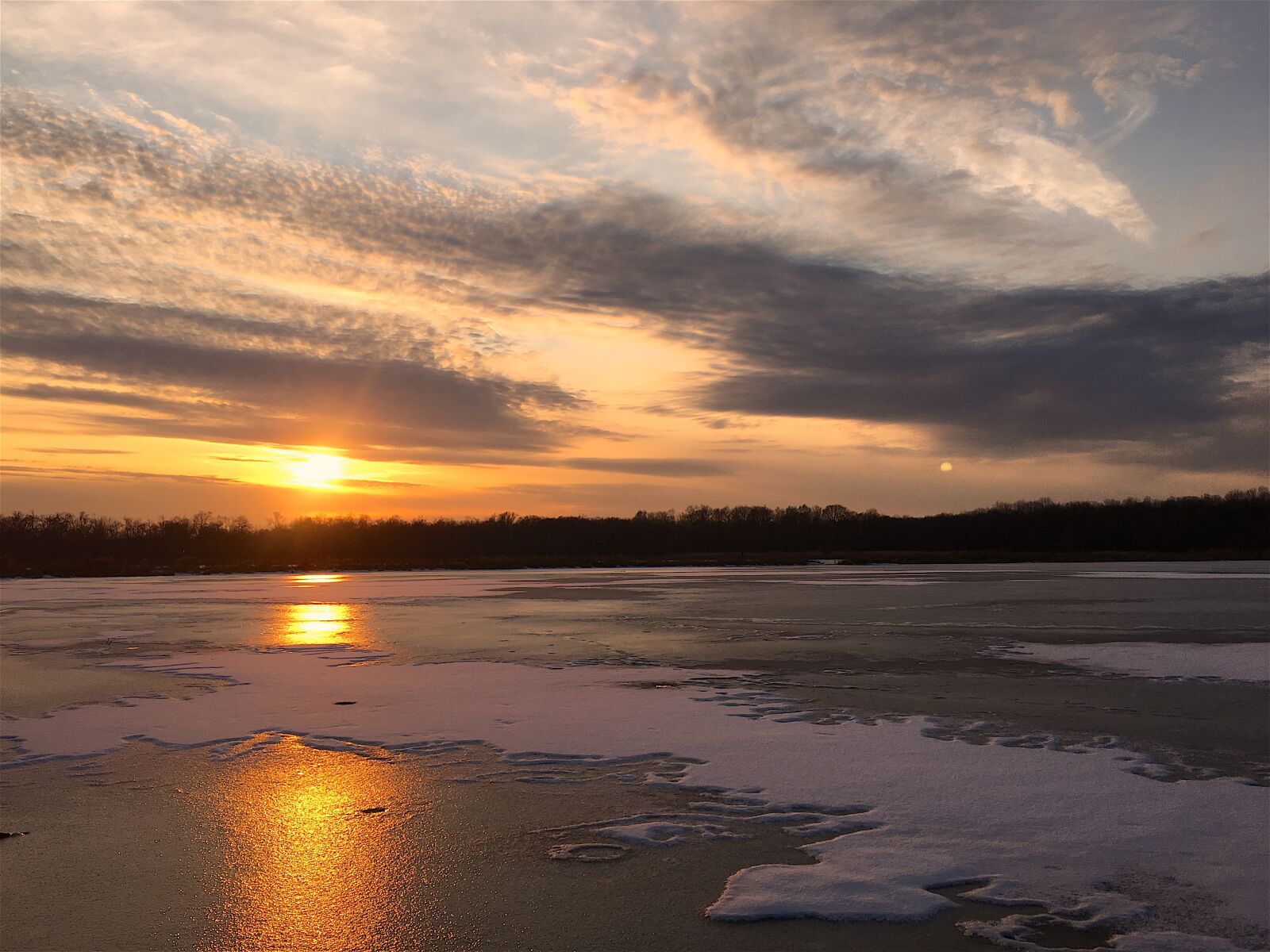Apple iPhone 6s sample photo. Sunset, lake, frozen photography