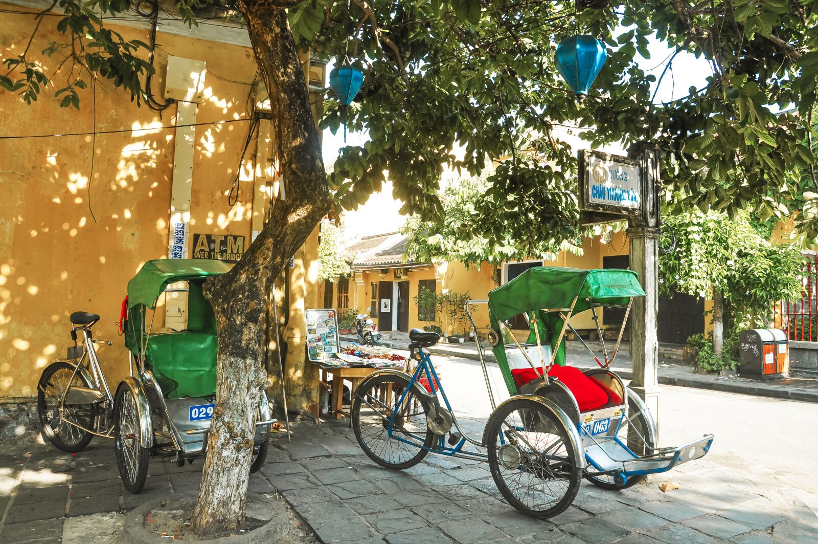Nikon D90 sample photo. Hoi an city, ancient photography
