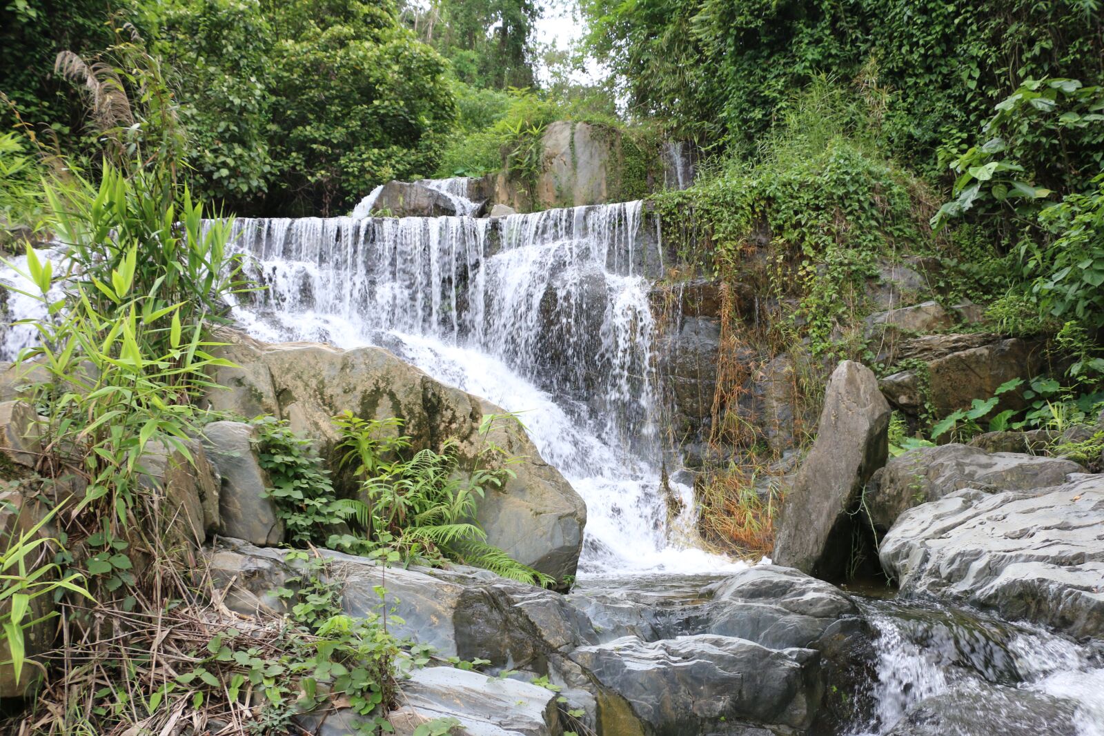 Canon EOS 70D sample photo. Waterfall, beautiful, nature photography