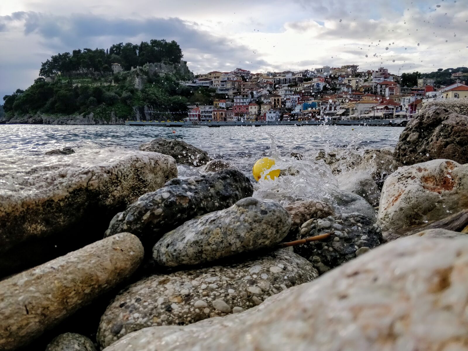OnePlus 5 sample photo. Rocks, sea, wave photography
