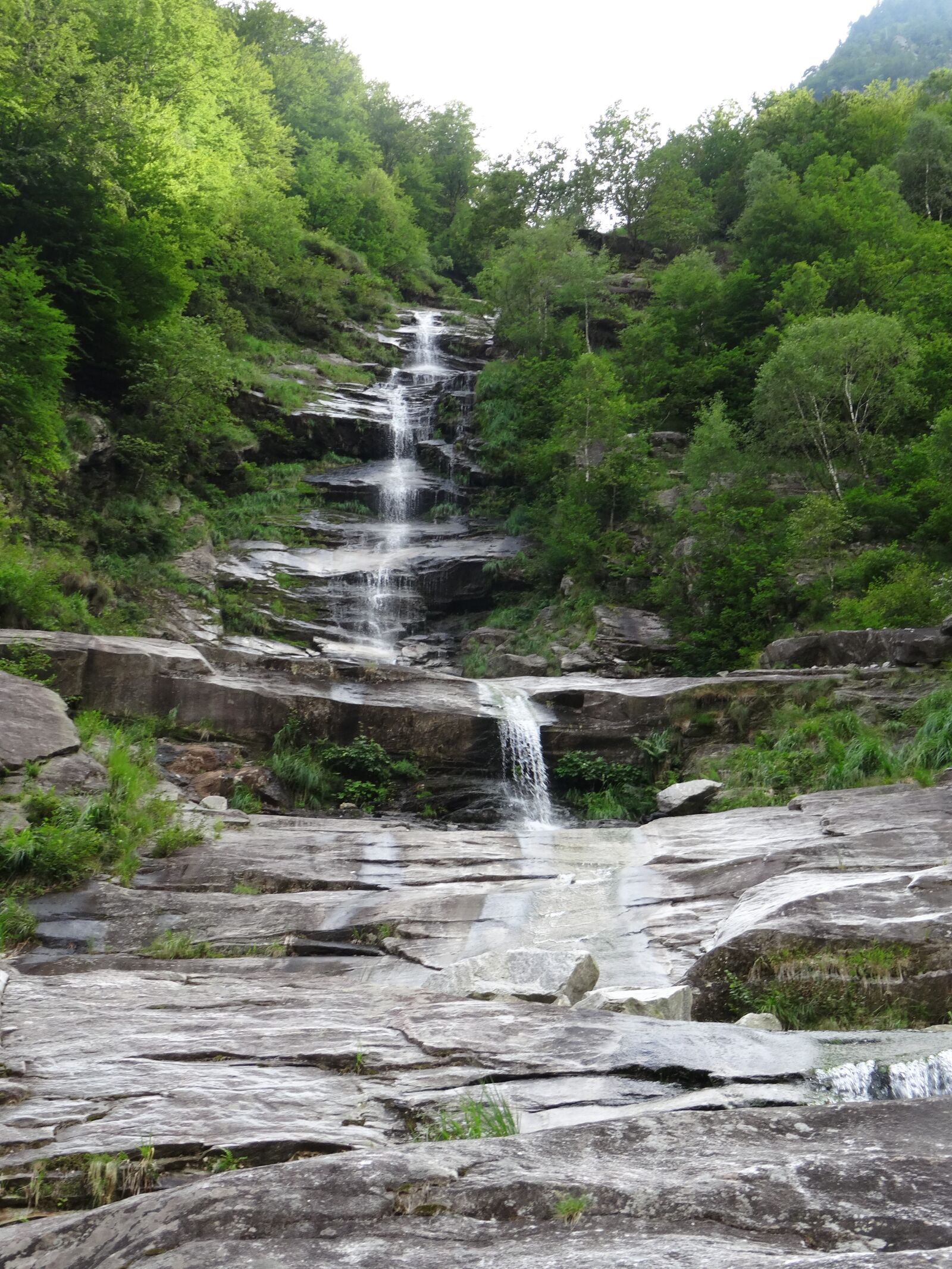 Sony Cyber-shot DSC-HX50V sample photo. Switzerland, waterfall, bergrivier photography