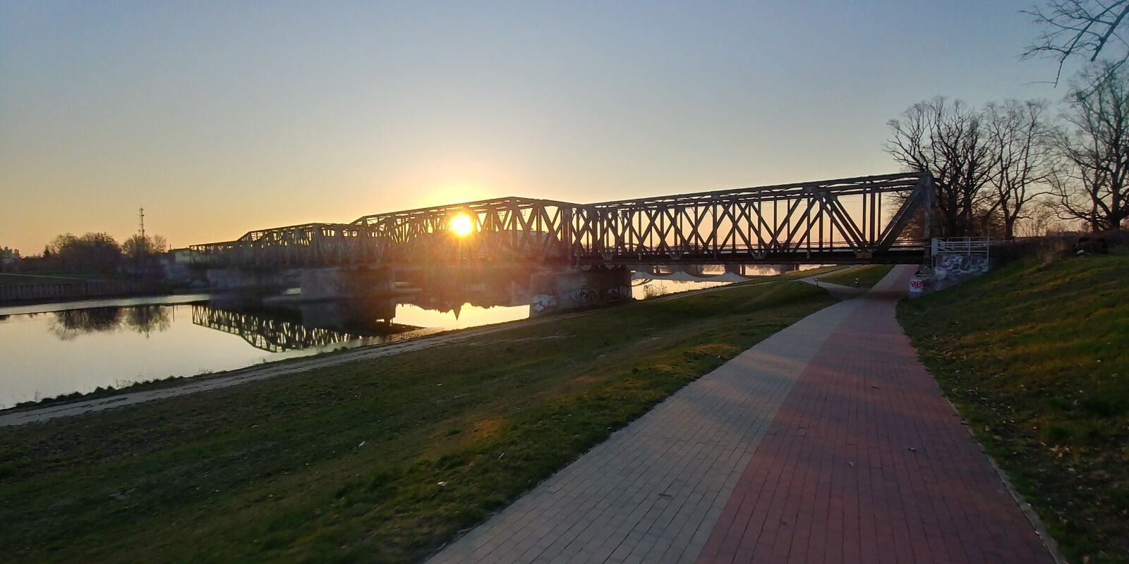 LG G6 sample photo. Wrocław, nature, river photography