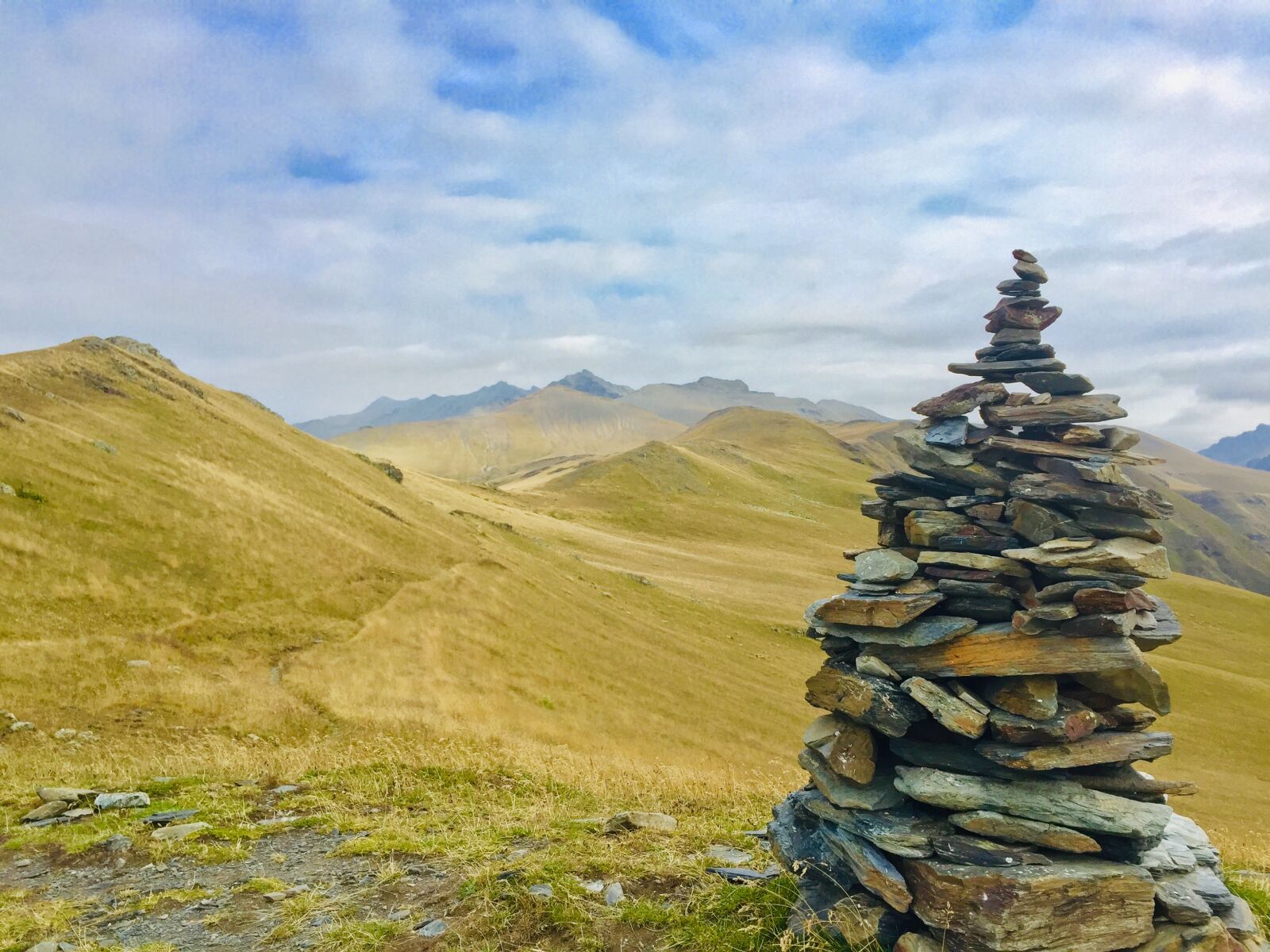 iPhone 6 back camera 4.15mm f/2.2 sample photo. Plateau, hiking, view photography