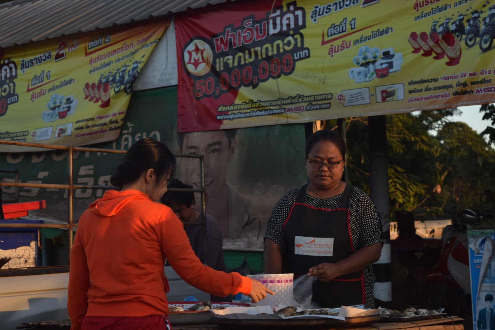 Nikon D3300 sample photo. Human, market, life photography