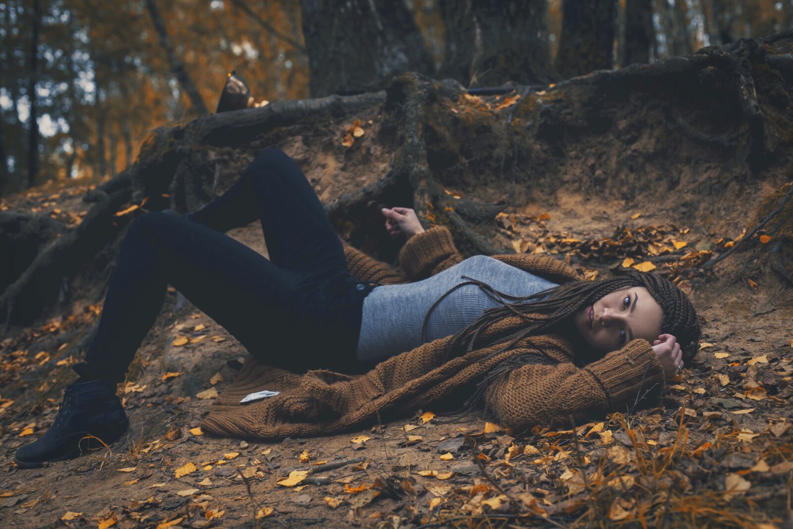 Canon EOS 6D + Canon EF 50mm F1.4 USM sample photo. Fire, autumn, shaman photography