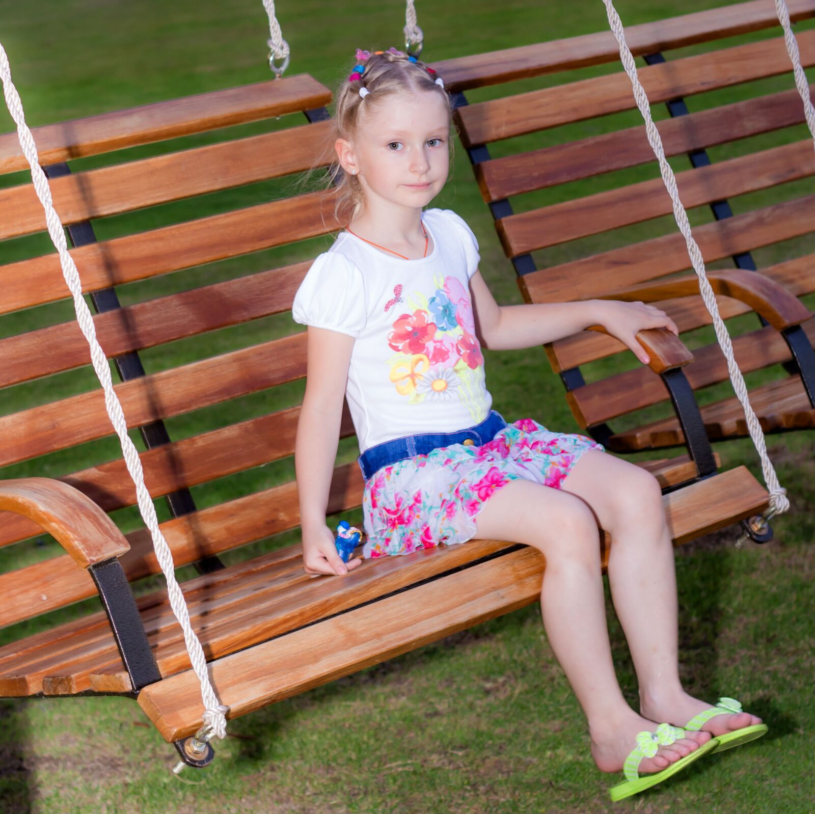 Canon EOS 700D (EOS Rebel T5i / EOS Kiss X7i) + Canon EF 50mm F1.8 II sample photo. Children, little, fall photography