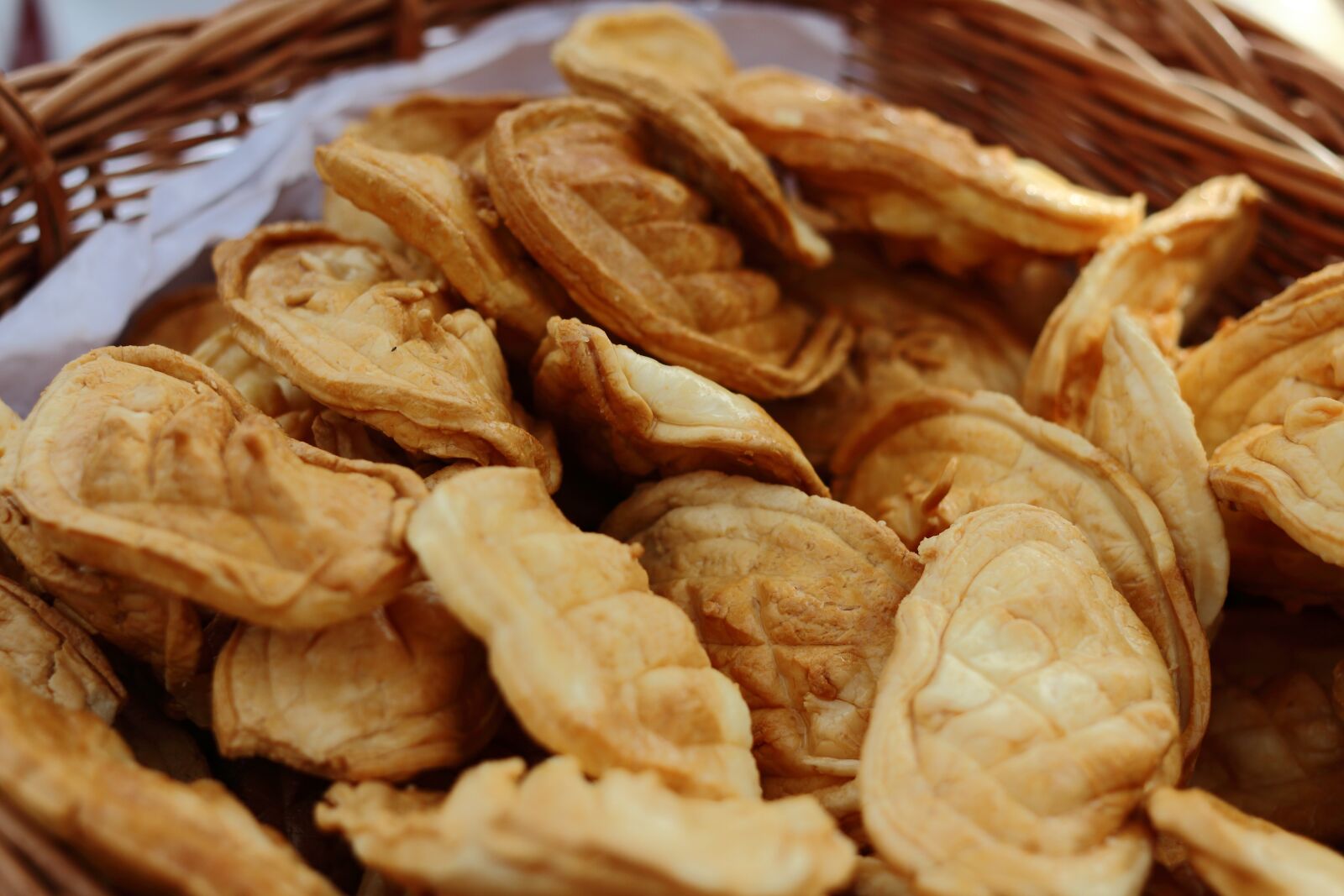 Canon EF 40mm F2.8 STM sample photo. Cheese, food, eat photography