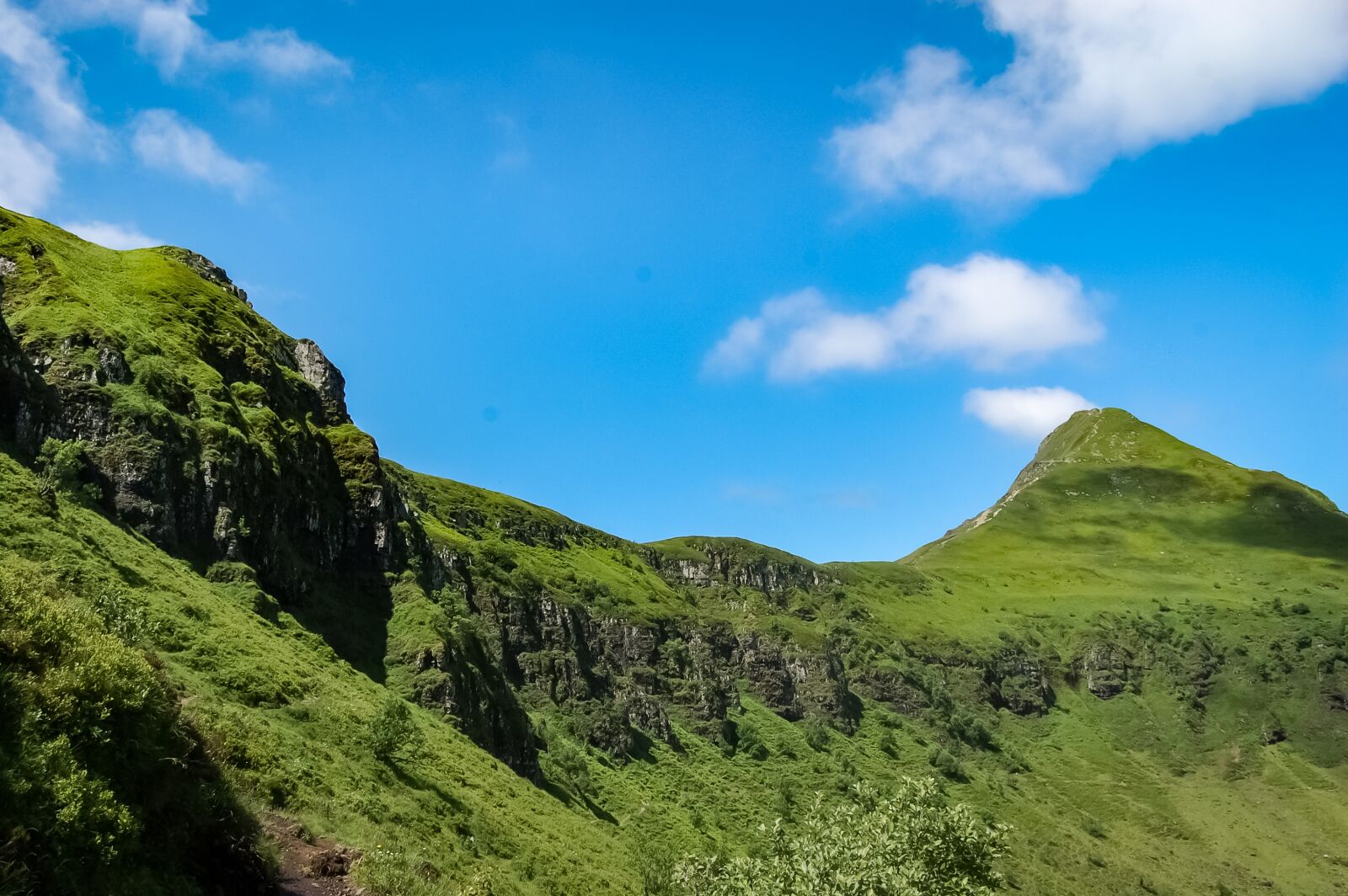 Nikon D40 sample photo. Auvergne, cantal, mountain photography