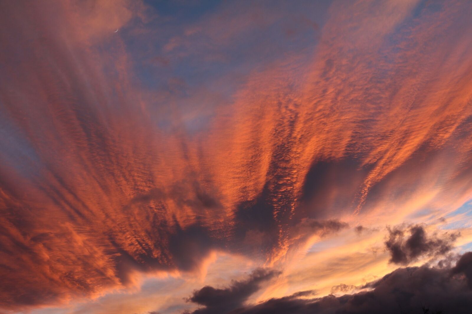 Canon EOS 70D sample photo. Sunset, clouds, sky photography