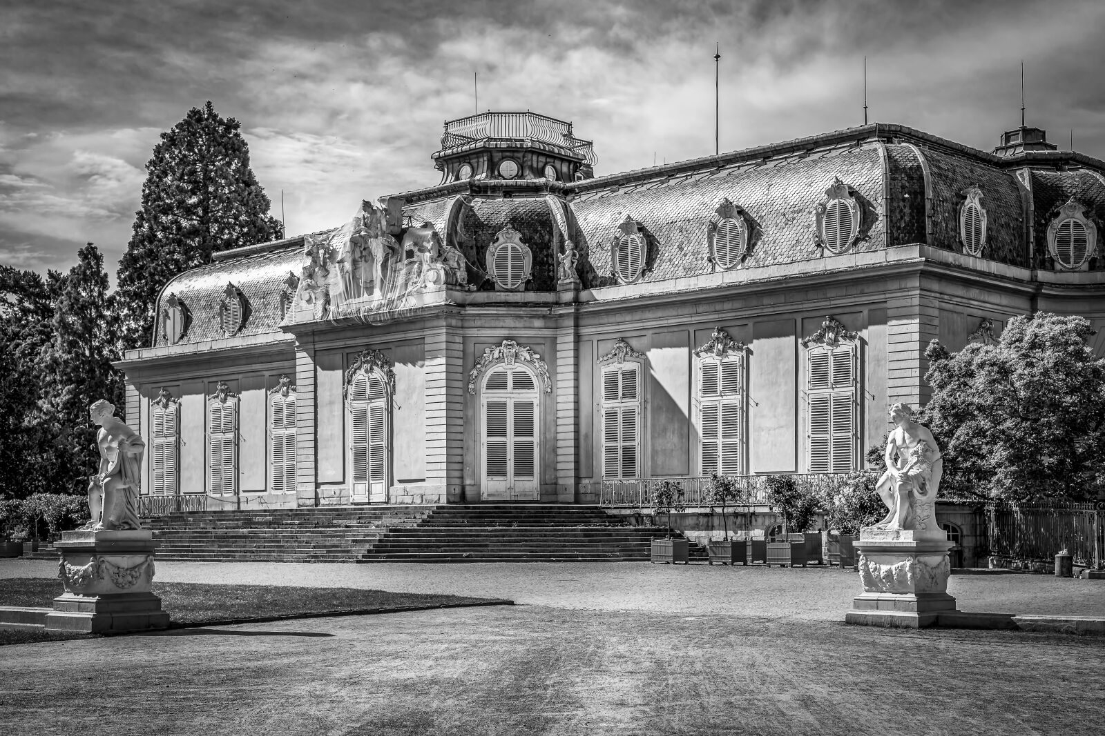 Canon EOS 6D + Canon EF 50mm F1.4 USM sample photo. Palace, benrath, dusseldorf photography