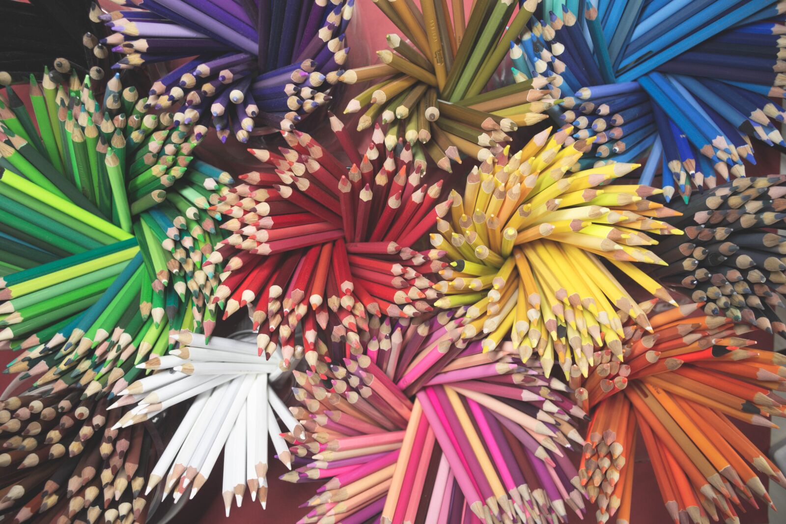 Nikon D7200 sample photo. Pencils, colorful, color photography