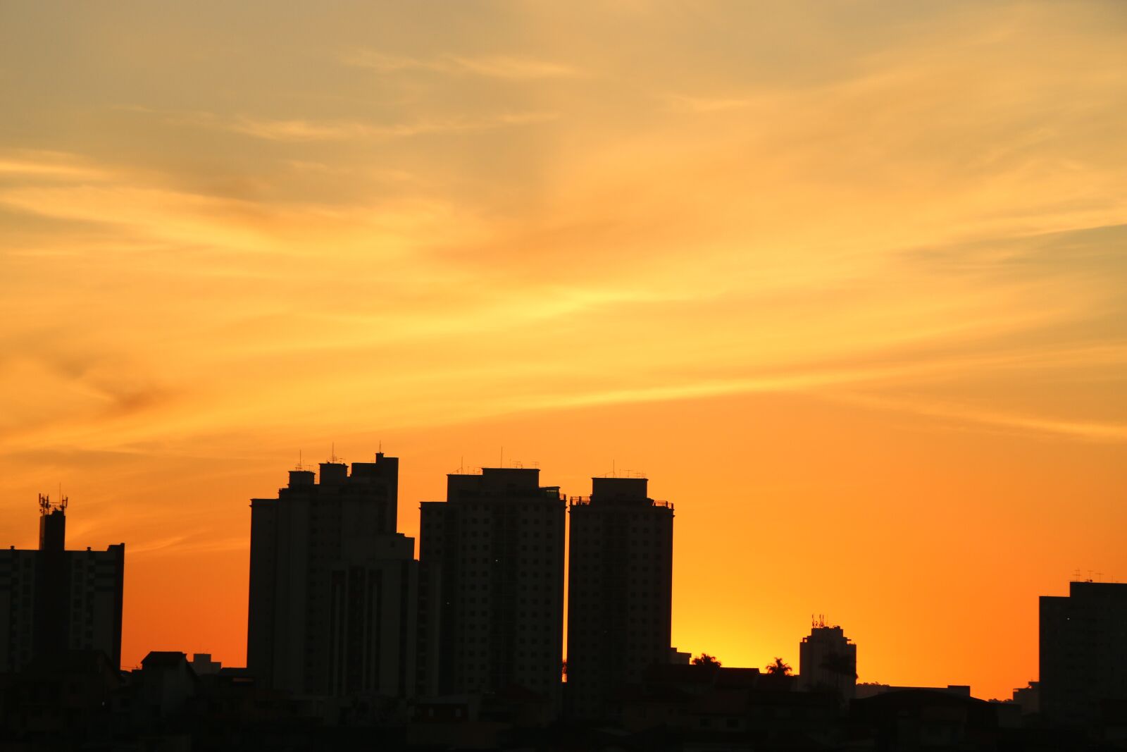 Canon EOS 70D sample photo. Buildings, the sky vaulted photography