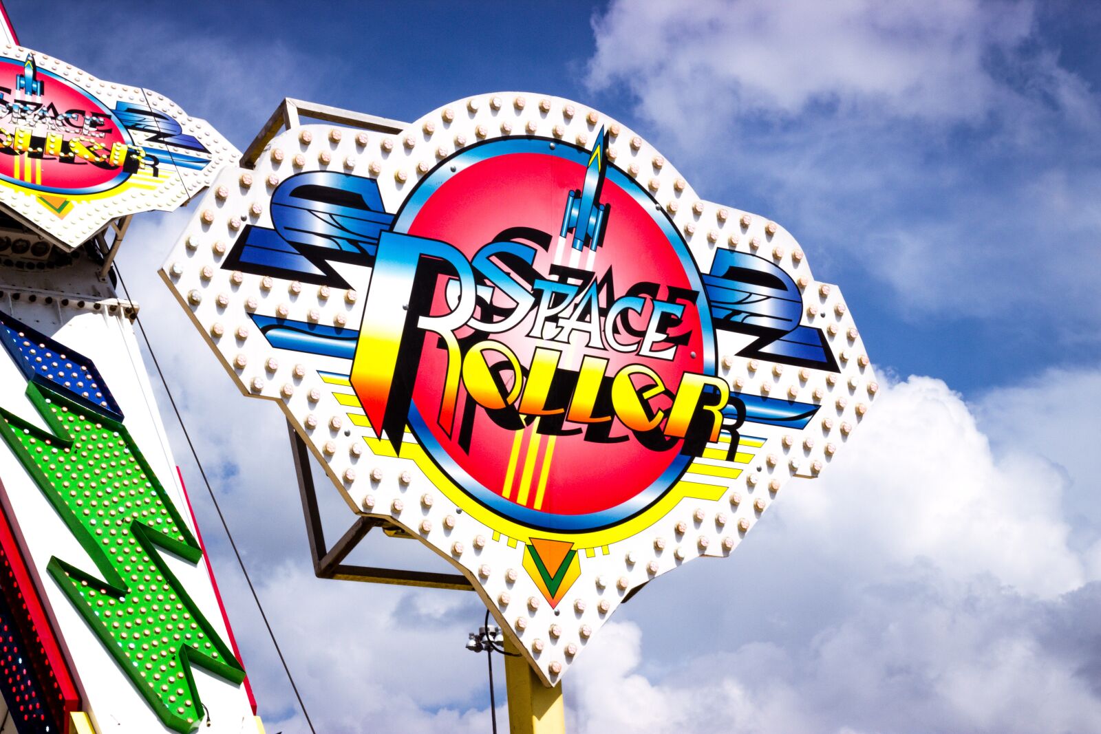 Canon EF 50mm F1.8 STM sample photo. Ride, amusement ride, fair photography