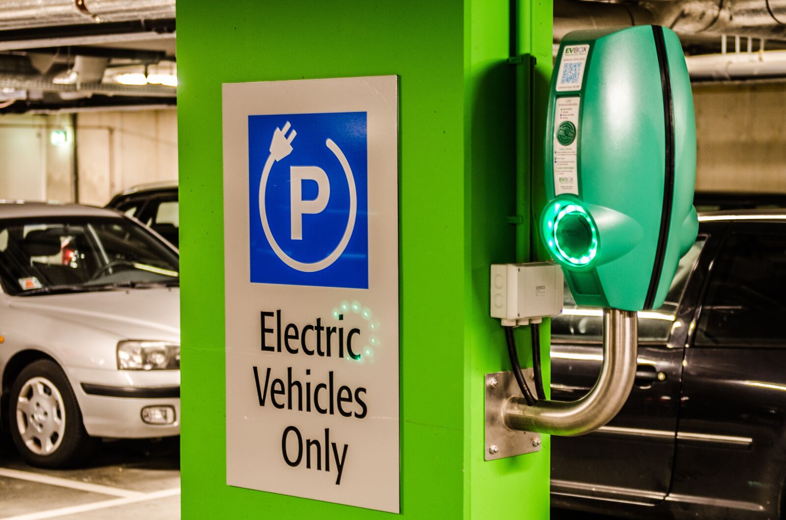 Nikon D7000 sample photo. Electric, parking, vehicle photography