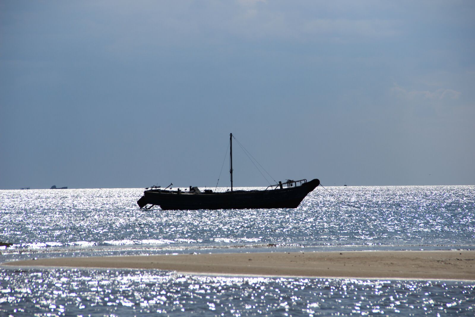 Canon EOS 600D (Rebel EOS T3i / EOS Kiss X5) sample photo. The sea, views, fishing photography