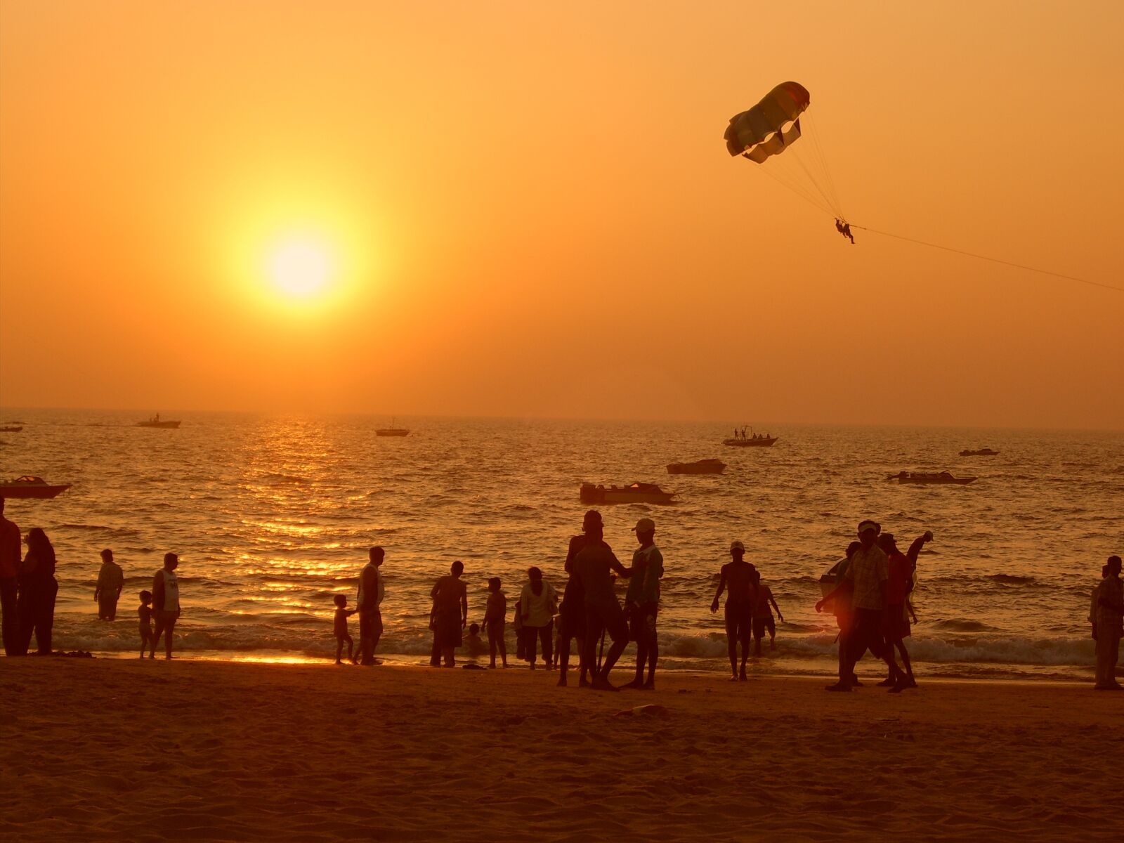 Samsung Digimax V6 / Kenox V6 sample photo. Sunset, india, travel photography