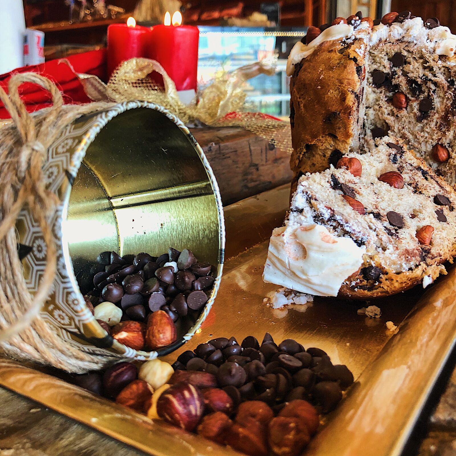 iPhone 8 back camera 3.99mm f/1.8 sample photo. Christmas, bread, delicious photography