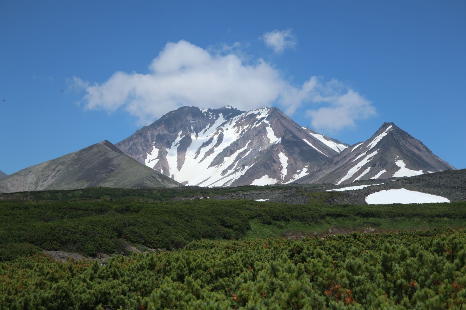 Canon PowerShot G1 X Mark III sample photo. Volcanoes, mountains, kamchatka photography