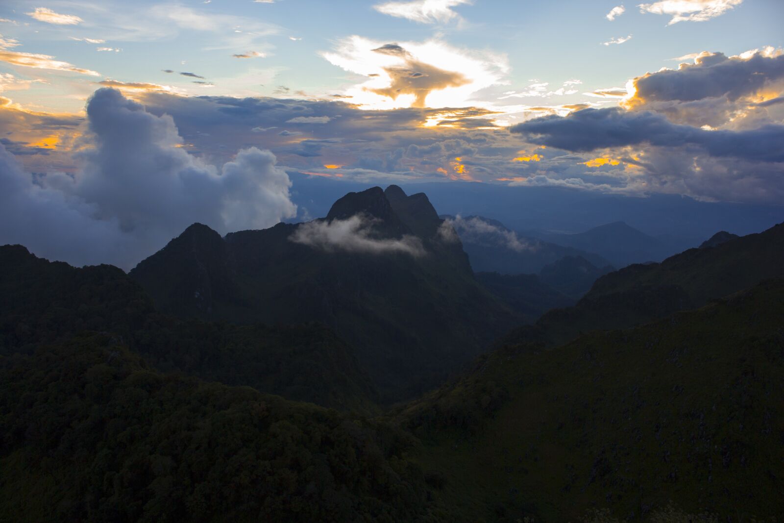 Canon EOS 60D sample photo. Doi chiang dao, doi photography