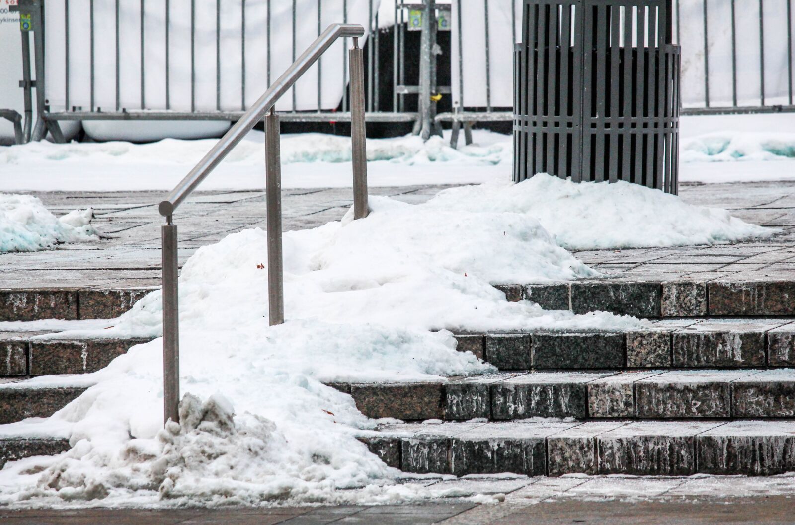 Canon EOS 700D (EOS Rebel T5i / EOS Kiss X7i) sample photo. Winter, snow, cold photography