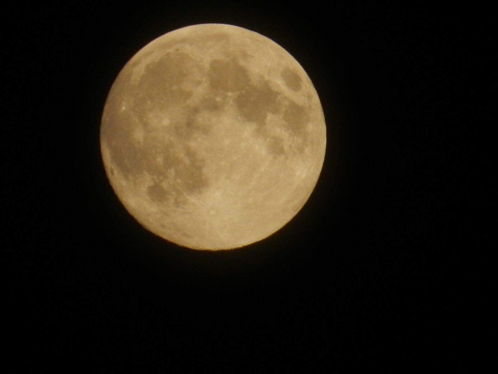 Nikon Coolpix P500 sample photo. Moon, in rural areas photography