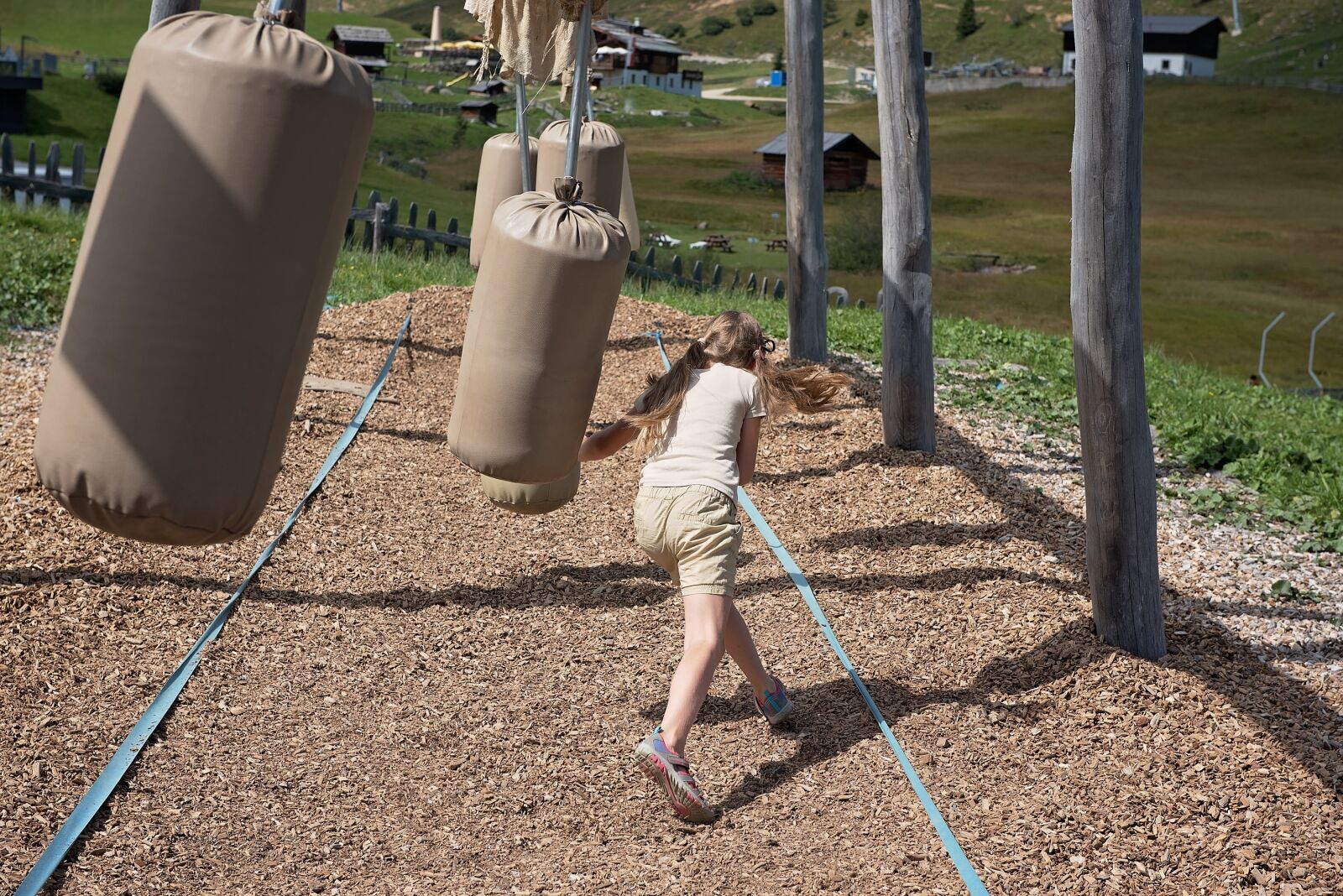 Nikon D750 sample photo. Child, girl, parcour photography