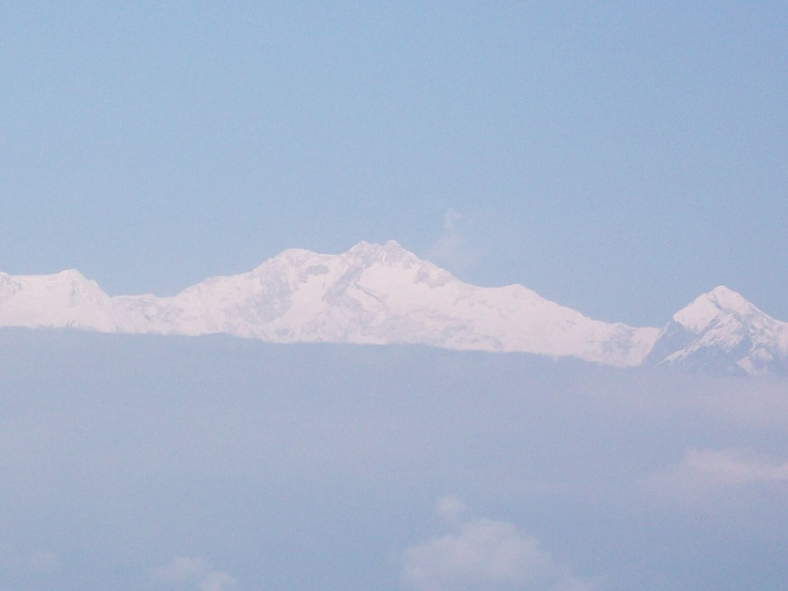Kodak EASYSHARE C180 DIGITAL CAMERA sample photo. Himalayas, kangchenjunga photography