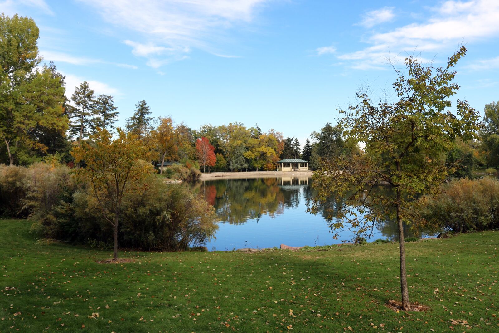Canon EOS 750D (EOS Rebel T6i / EOS Kiss X8i) sample photo. Glenmere park, greeley, colorado photography
