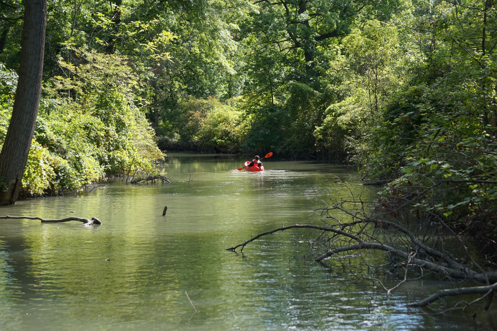 Sony E 55-210mm F4.5-6.3 OSS sample photo. Kayak, kayaker, river photography