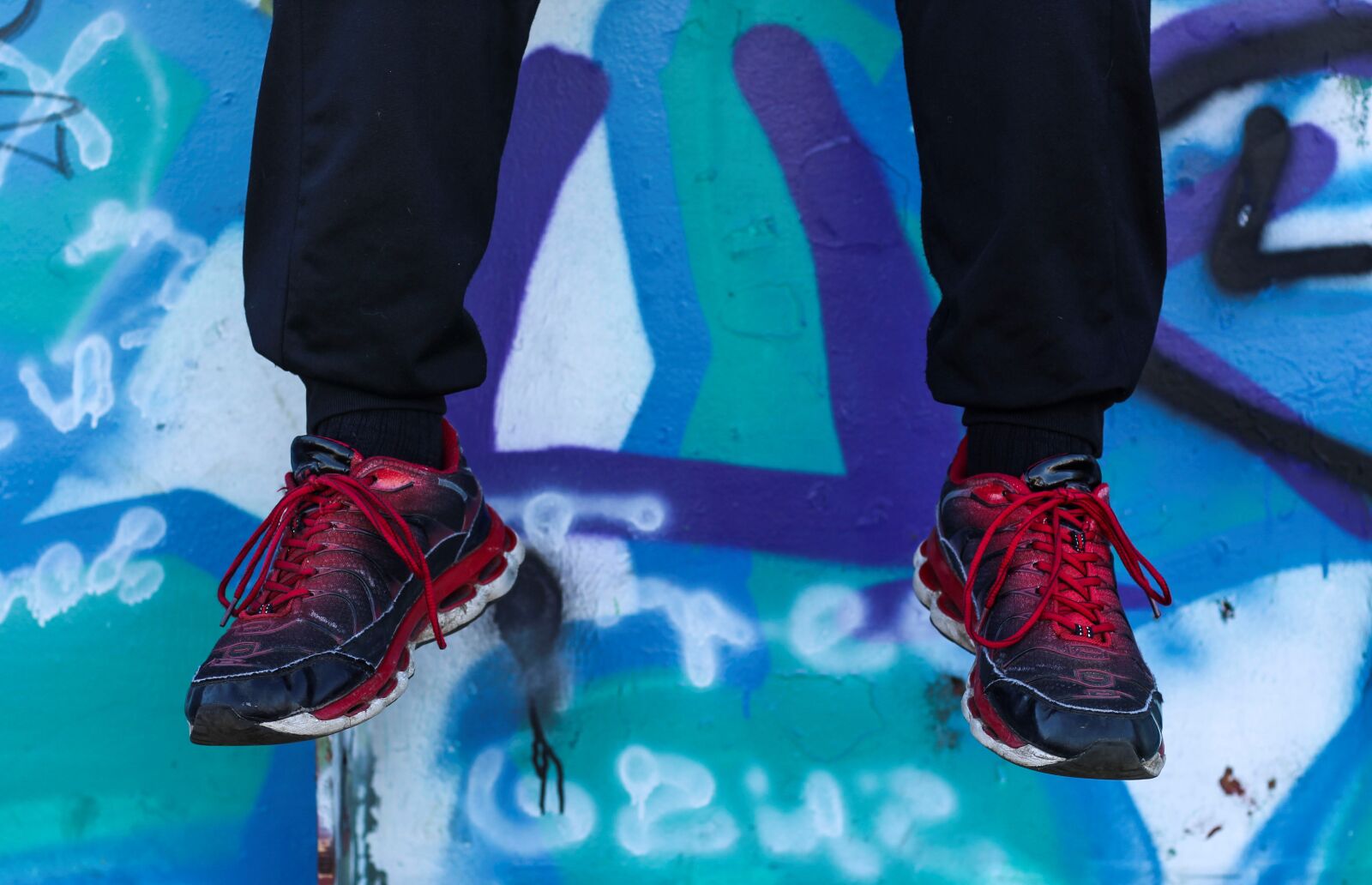 Canon EF 50mm F1.8 STM sample photo. Shoes, footwear, sports shoes photography