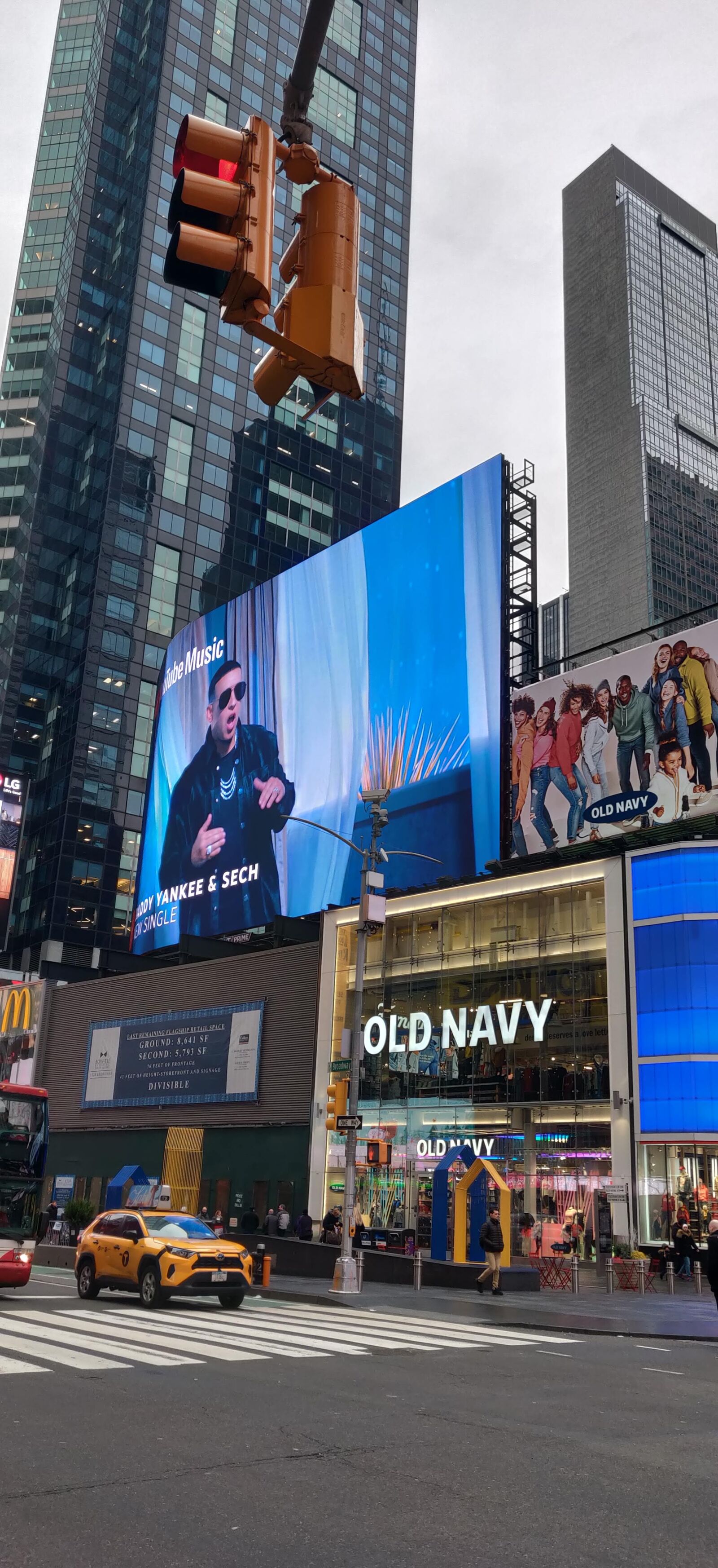 OnePlus 6T sample photo. Time square, new york photography