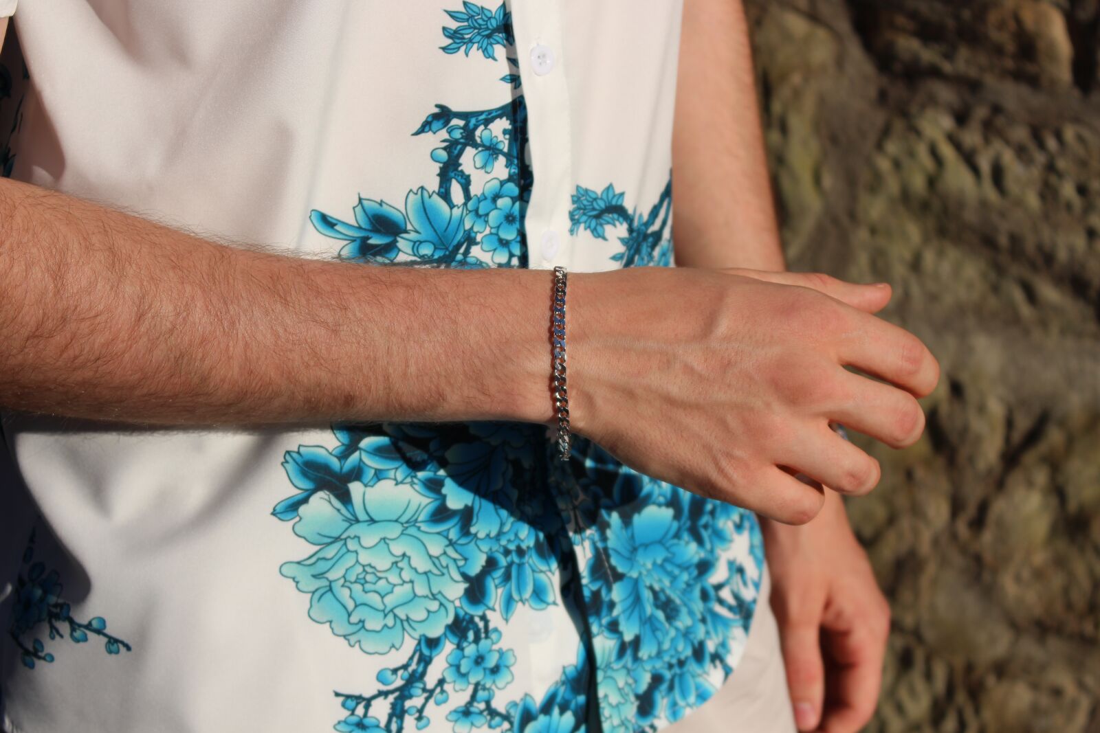 Canon EOS 700D (EOS Rebel T5i / EOS Kiss X7i) sample photo. Men, bracelet, jewelry photography
