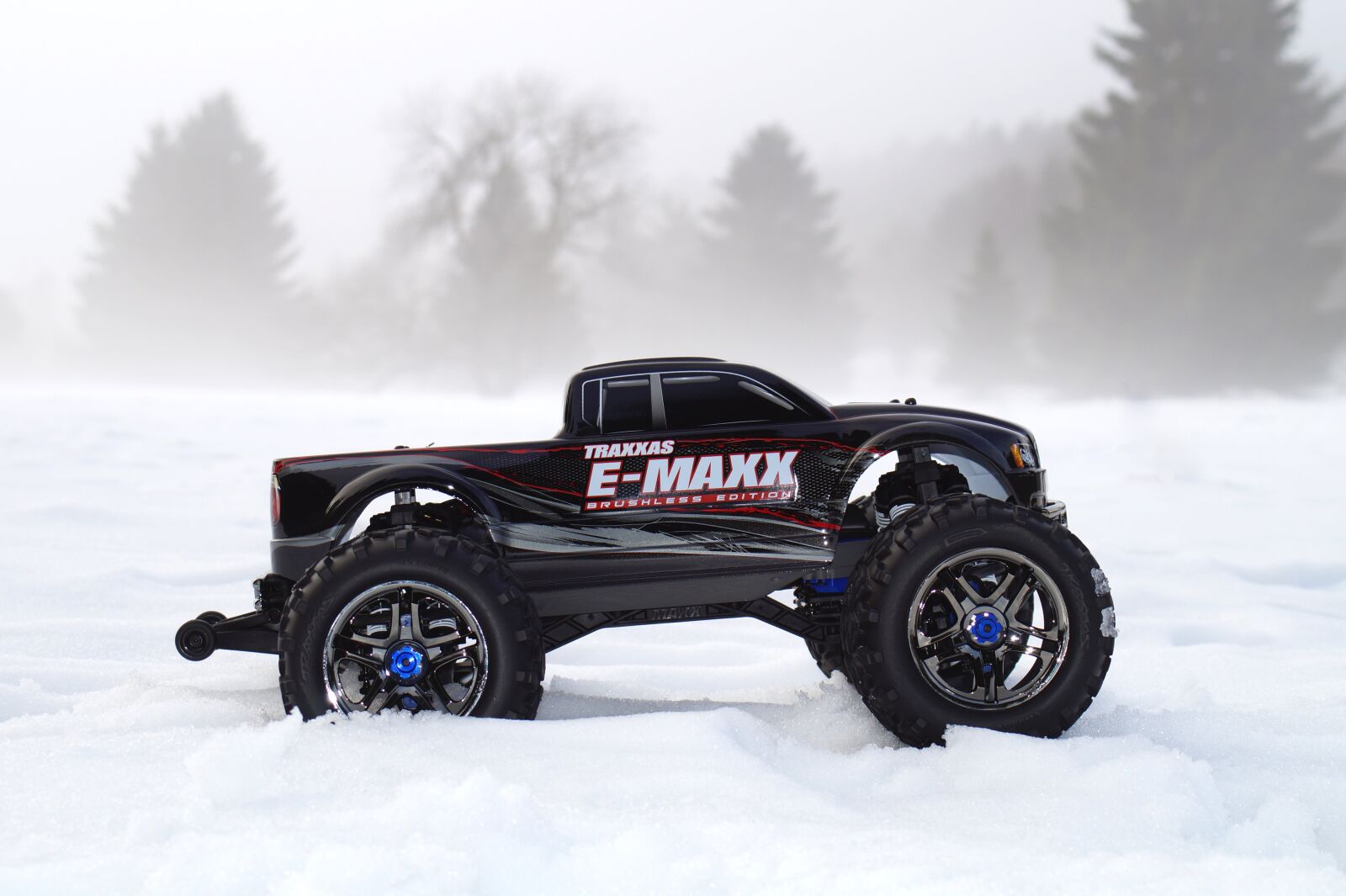 Sony SLT-A58 sample photo. Traxxas, e-maxx, maxx photography