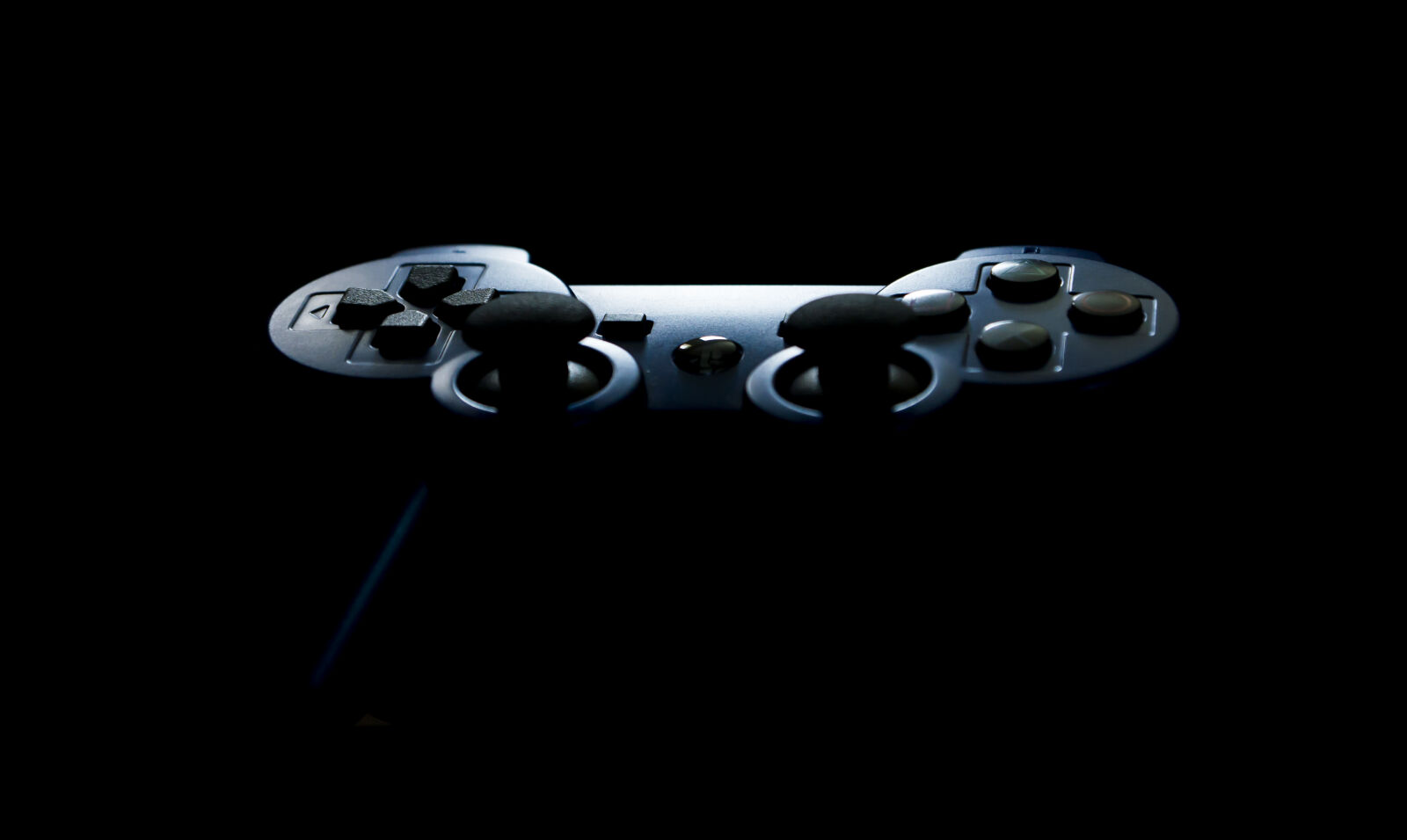 Sony SLT-A77 + Sony DT 16-50mm F2.8 SSM sample photo. Blue, colors, contrast, controller photography
