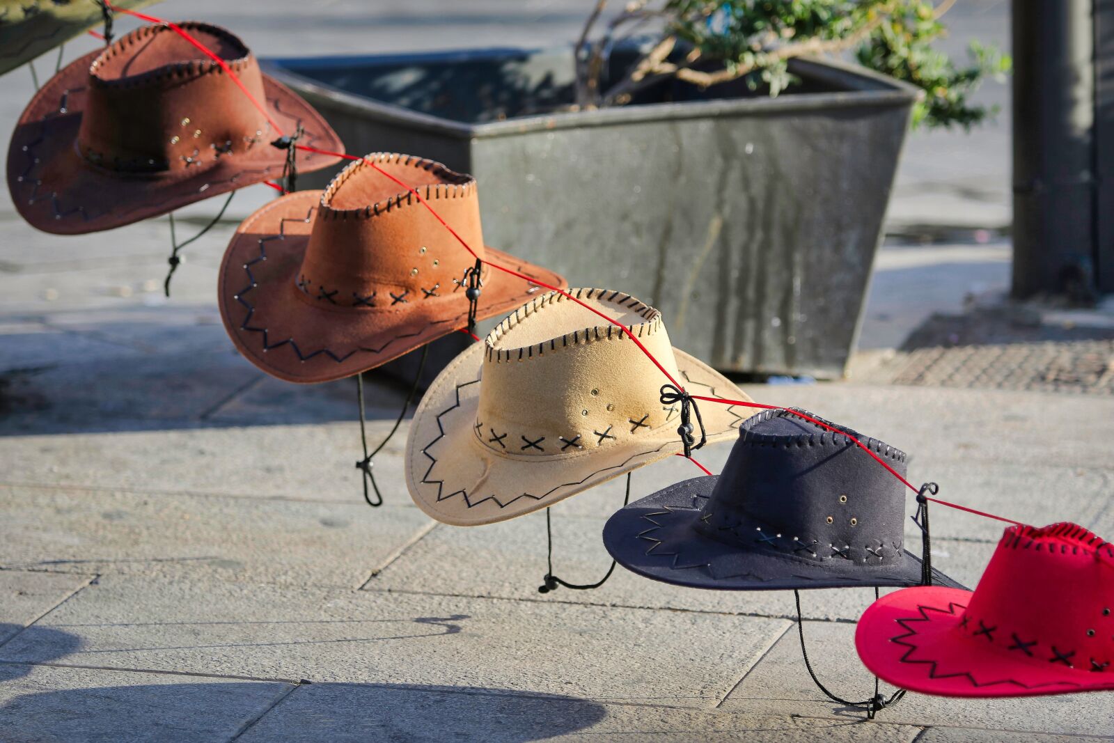 Canon EF 70-200mm F2.8L USM sample photo. Hats, cowboy, hat photography