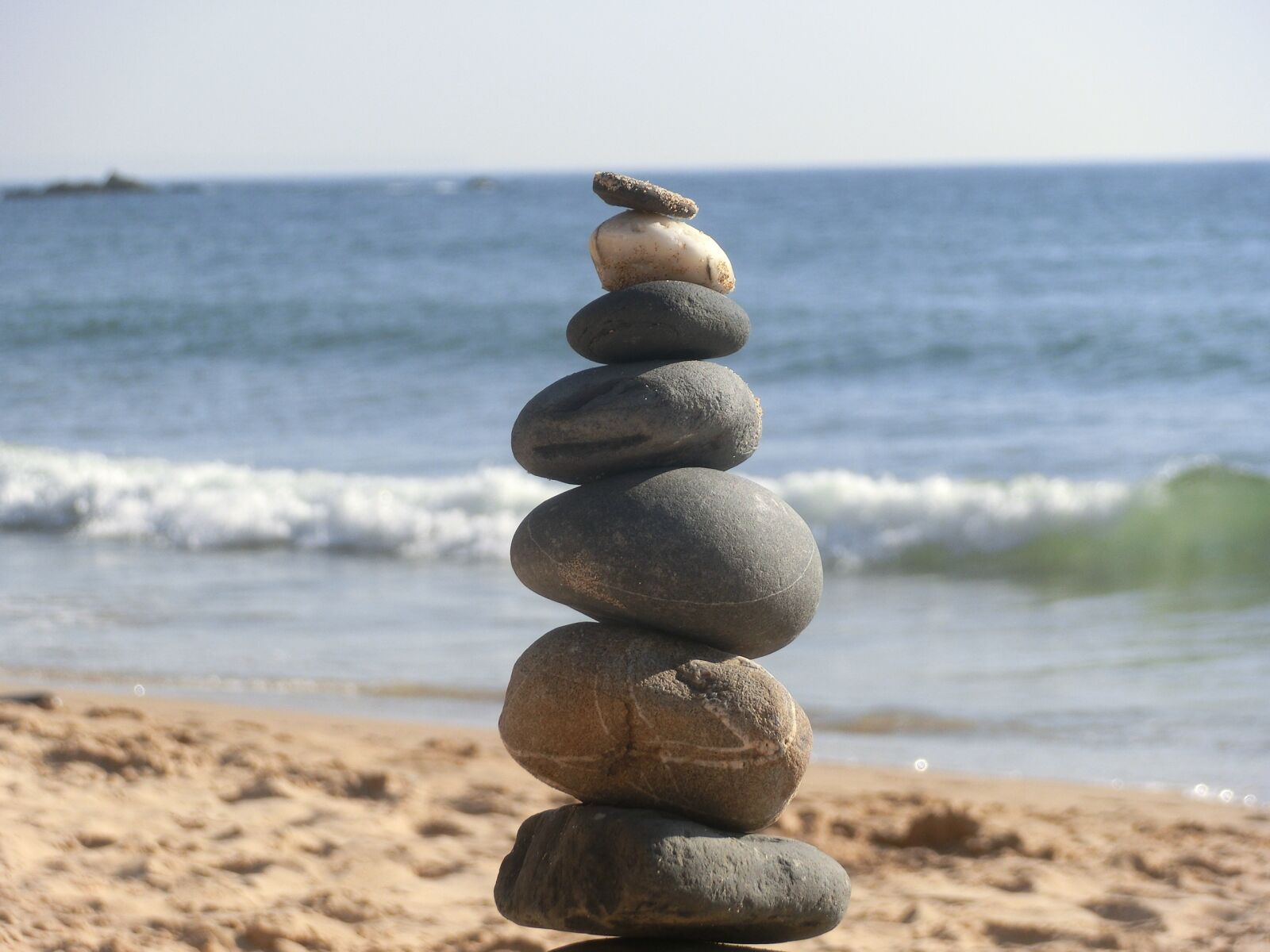 CASIO EX-ZR100 sample photo. Balance, waters, sea photography