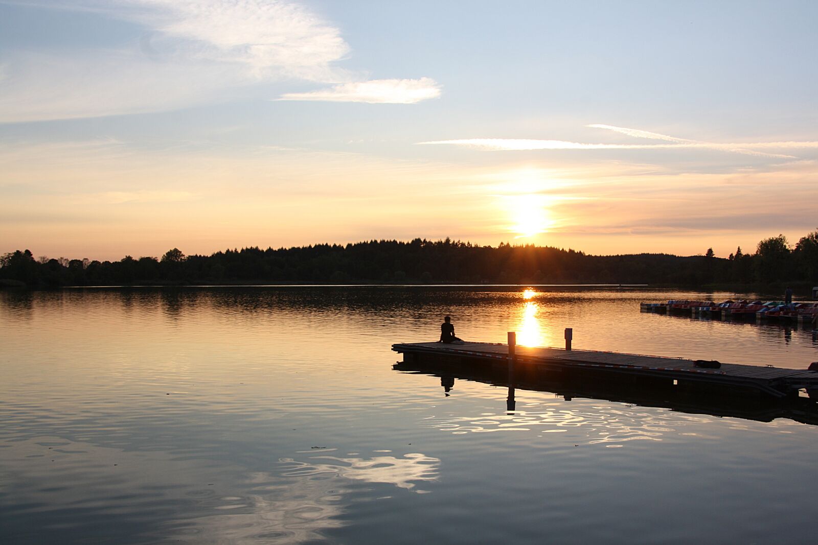 Canon EOS 1000D (EOS Digital Rebel XS / EOS Kiss F) sample photo. Summer evening, sunset, evening photography
