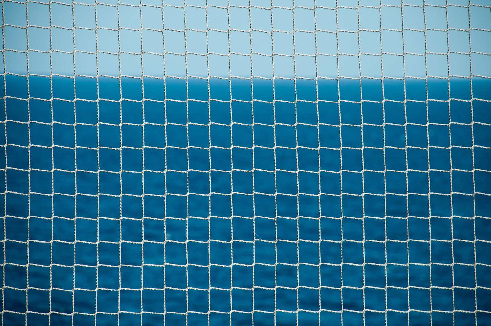 Nikon D300S sample photo. Ocean, net, ship photography