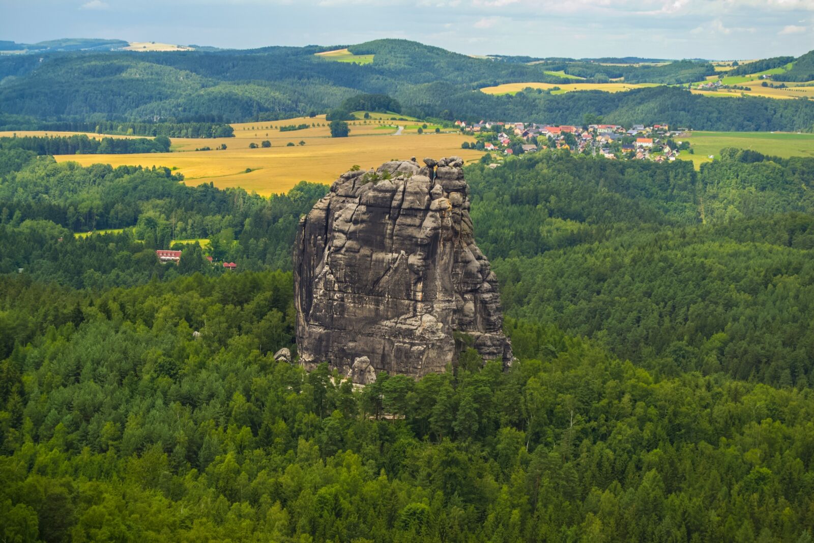 Nikon D3100 sample photo. Falkenstein, climb, hiking photography